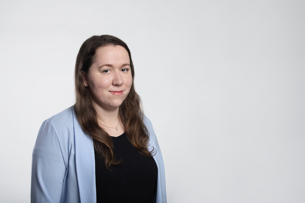 Portrait photo of ParadiplomacyLab team member Natalia Matiaszczyk on a white background